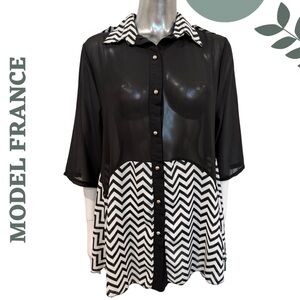 🛍️3/$40 Model France Black & White Chevron Button Blouse Chiffon – Size L/XL